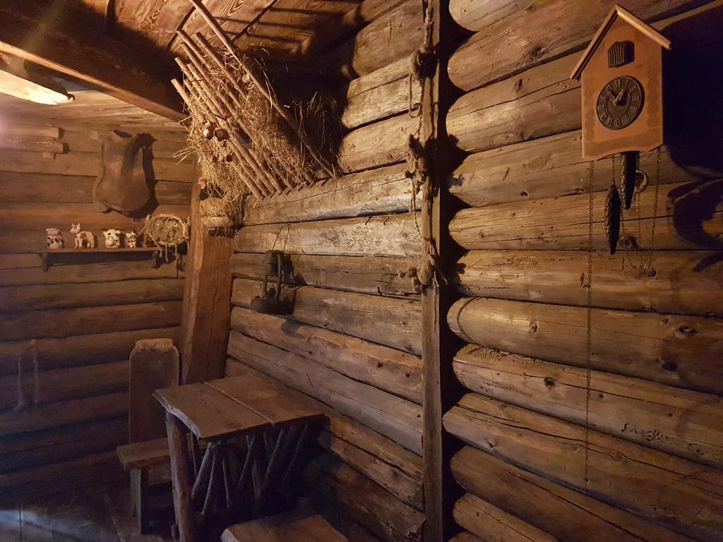 Kaimynai Oreiviu Uzuoveja المظهر الخارجي الصورة